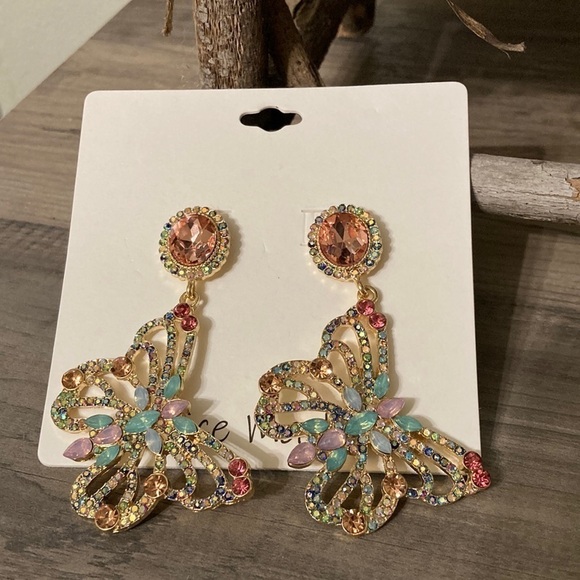 Spice Market BUTTERFLY FAUX GEMS/CRYSTALS DANGLE EARRINGS - Picture 1 of 9